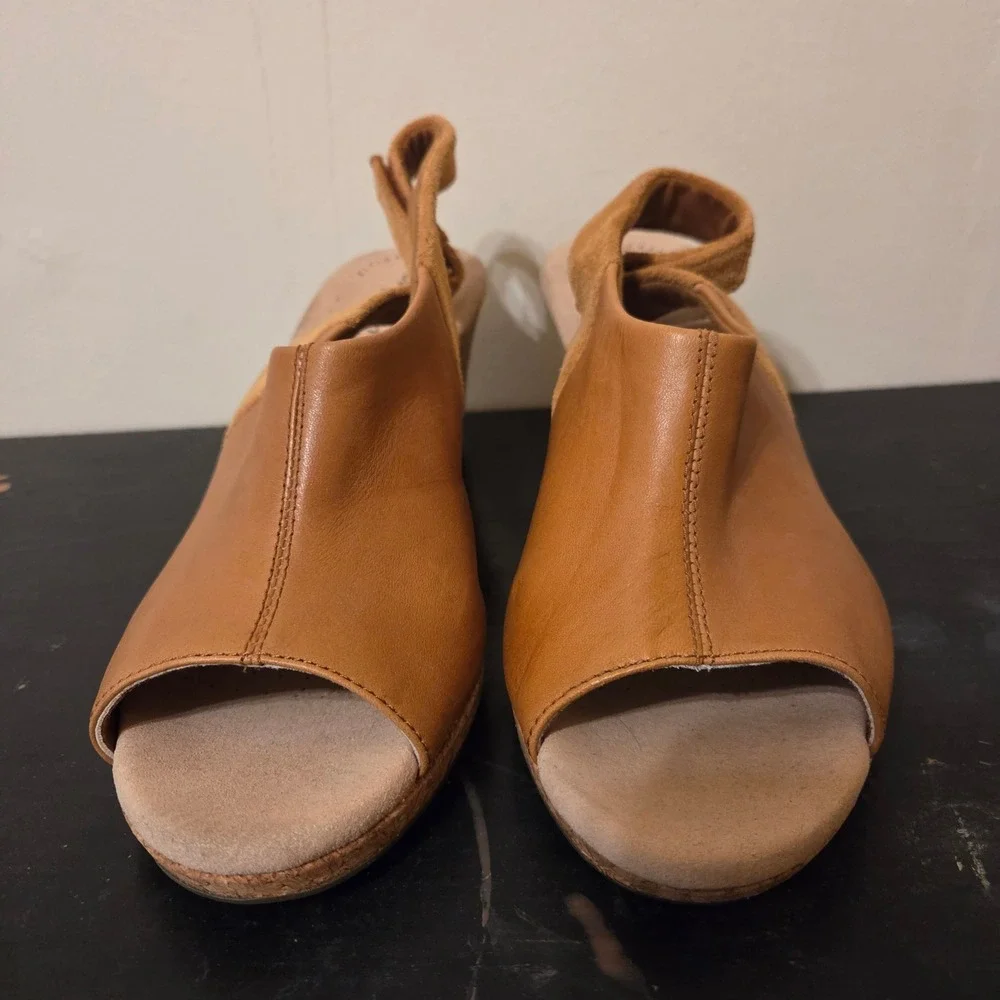 Clarks Tan Leather Suede Cork Wedge Slingback Sandals‎ Womens 8.5 M 26140414060